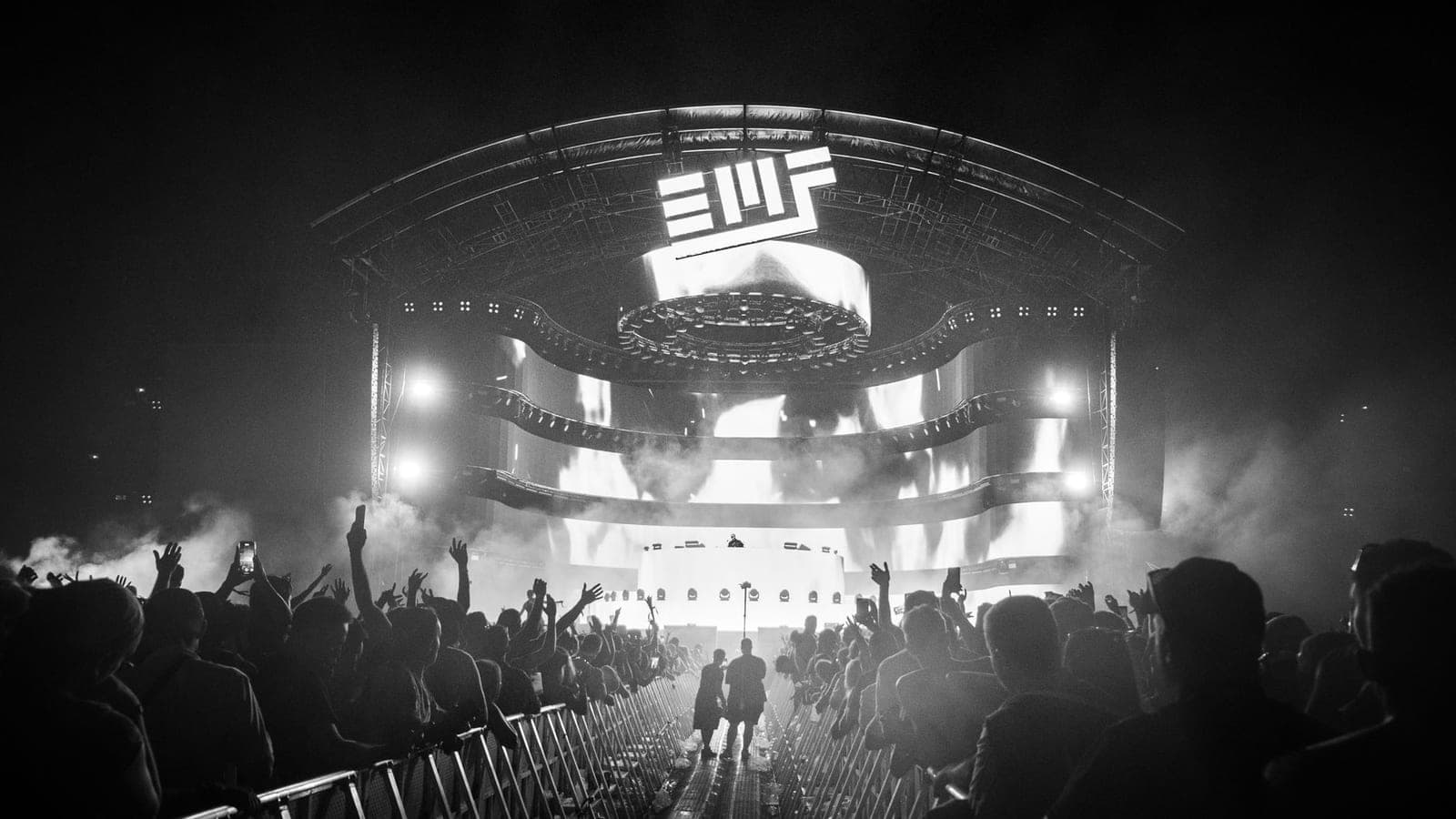 ¿Cómo organizar un festival en España?